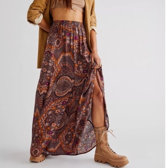 Free People Dresses & Skirts - NWOT Free People Annalise Printed Maxi Skirt in Brown Z57-2